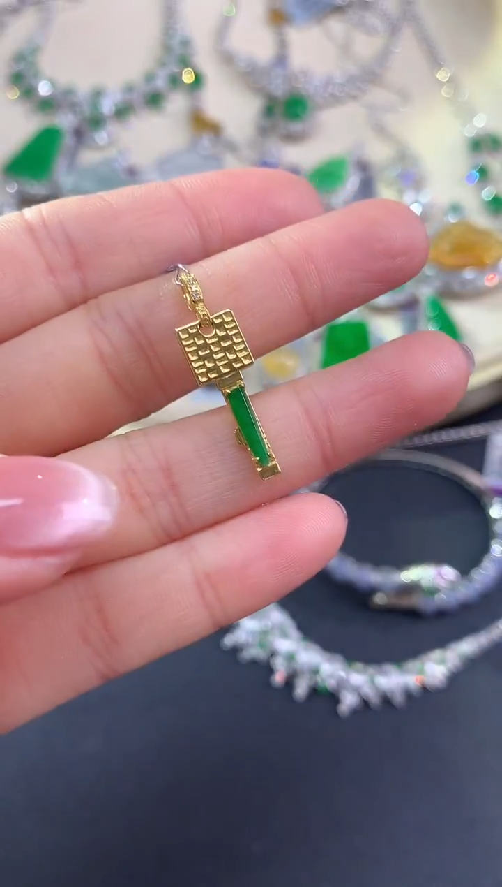 吊坠(不含链)18K金镶嵌翡翠吊坠(不含链)|1980