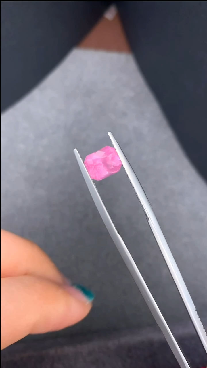 【闪购商品】尖晶石裸石未镶嵌2.5克拉