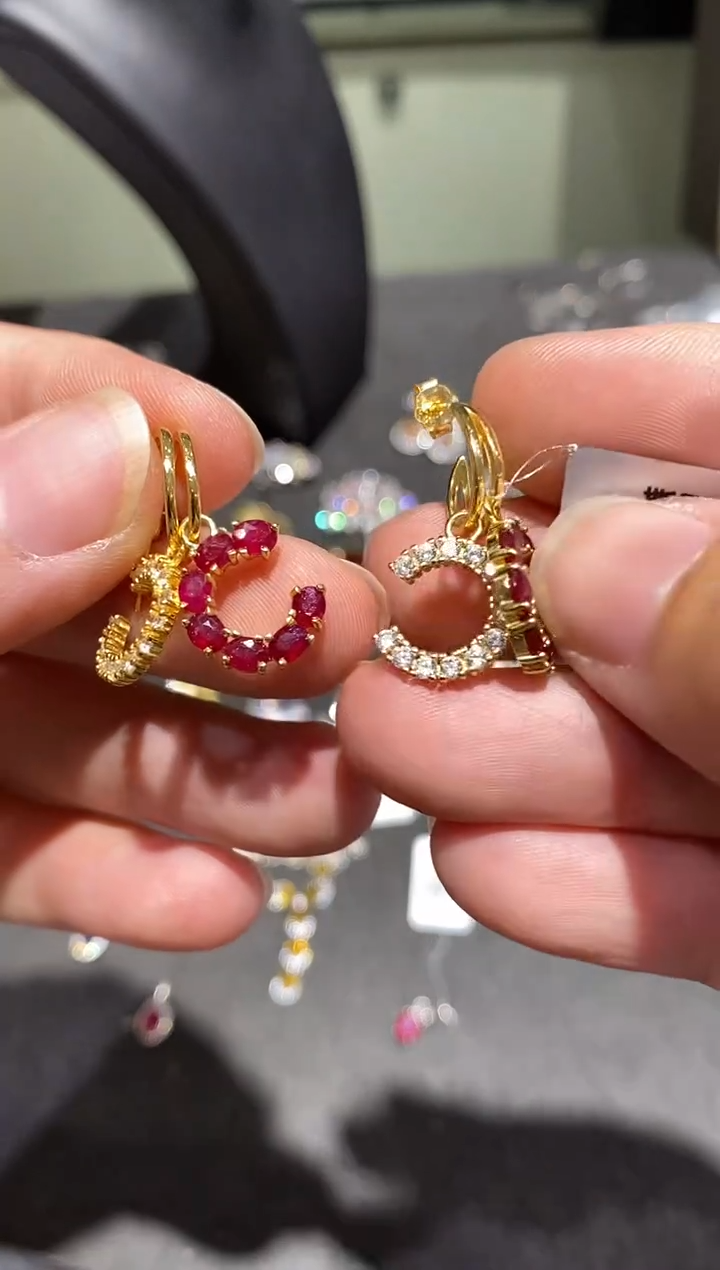 银S925镶嵌耳饰红宝石耳钉