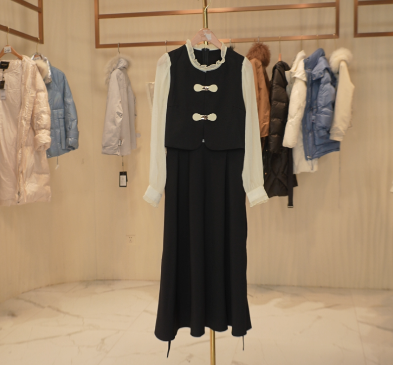 E056 E系列黑色假两件套装连衣裙气质百搭款 L0032