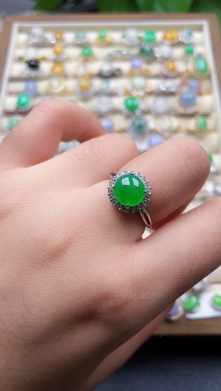 银S925镶嵌戒指翡翠T****?1