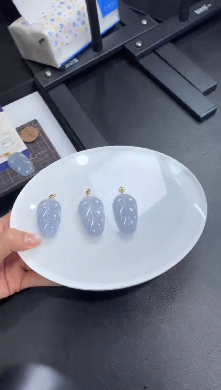 【闪购商品】翡翠挂件18K金镶嵌叶子FL24配绳/多样性发其一CP