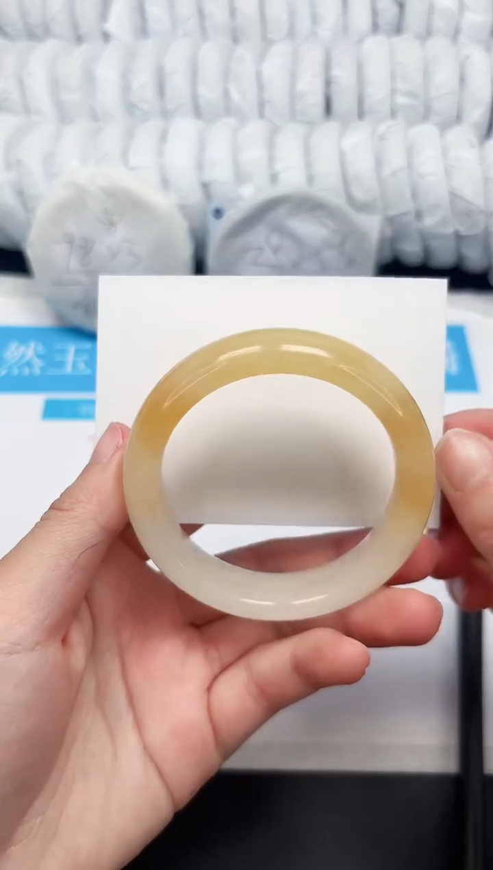 【闪购商品】石英质玉手镯未镶嵌393-57.5