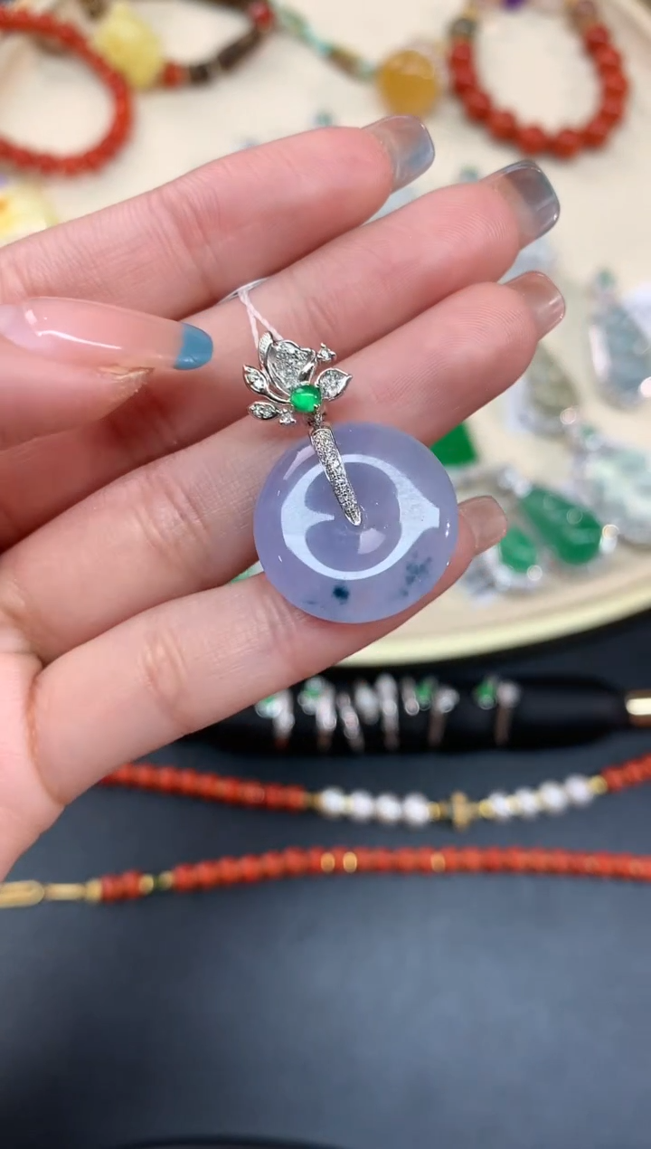 【闪购商品】翡翠吊坠(不含链)18K金镶嵌吊坠A176|3980