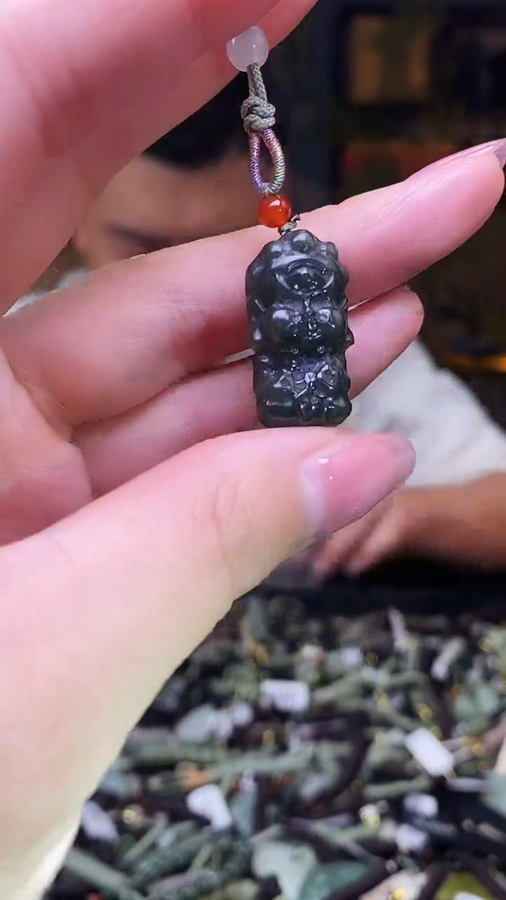 颈饰未镶嵌和田玉多样性发货，拍一发一