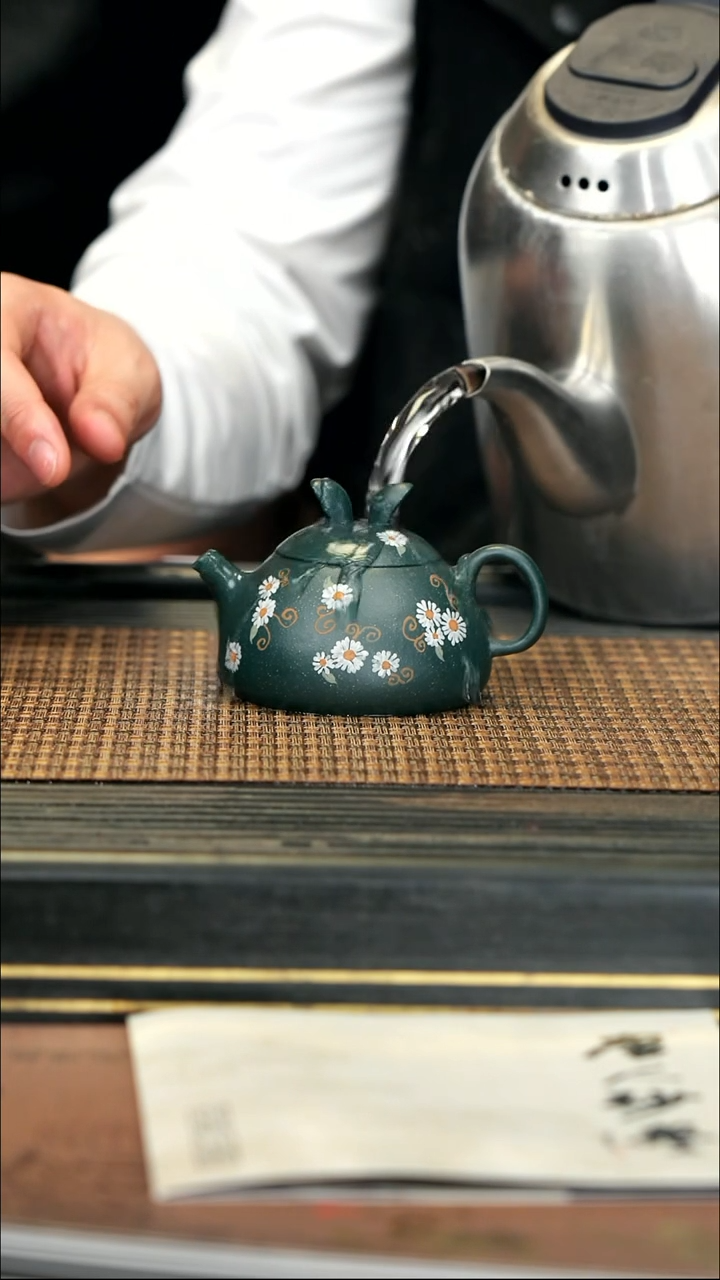 【闪购商品】紫砂茶壶TZP56天星绿 兔乐