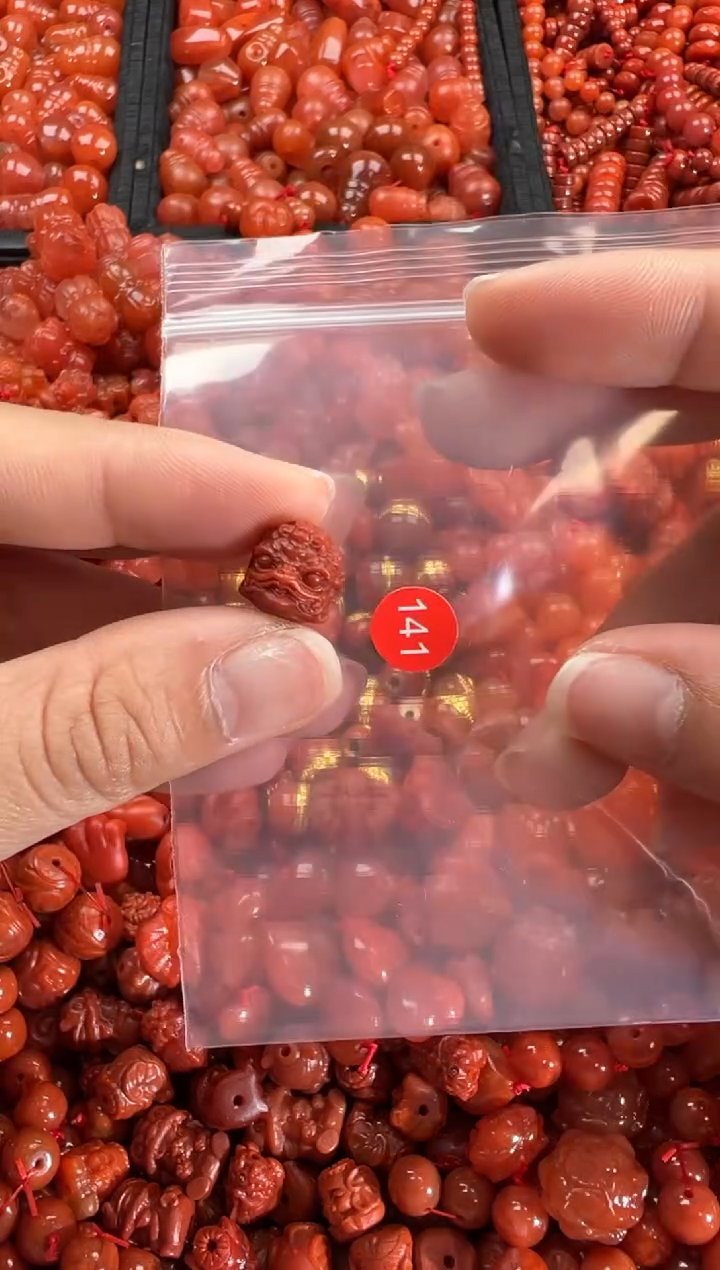 【闪购商品】南红玛瑙颈饰未镶嵌1