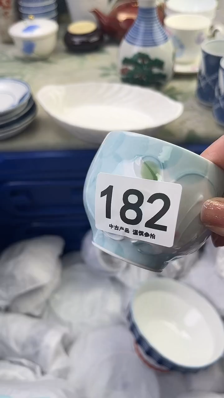 瓷片刘?182........