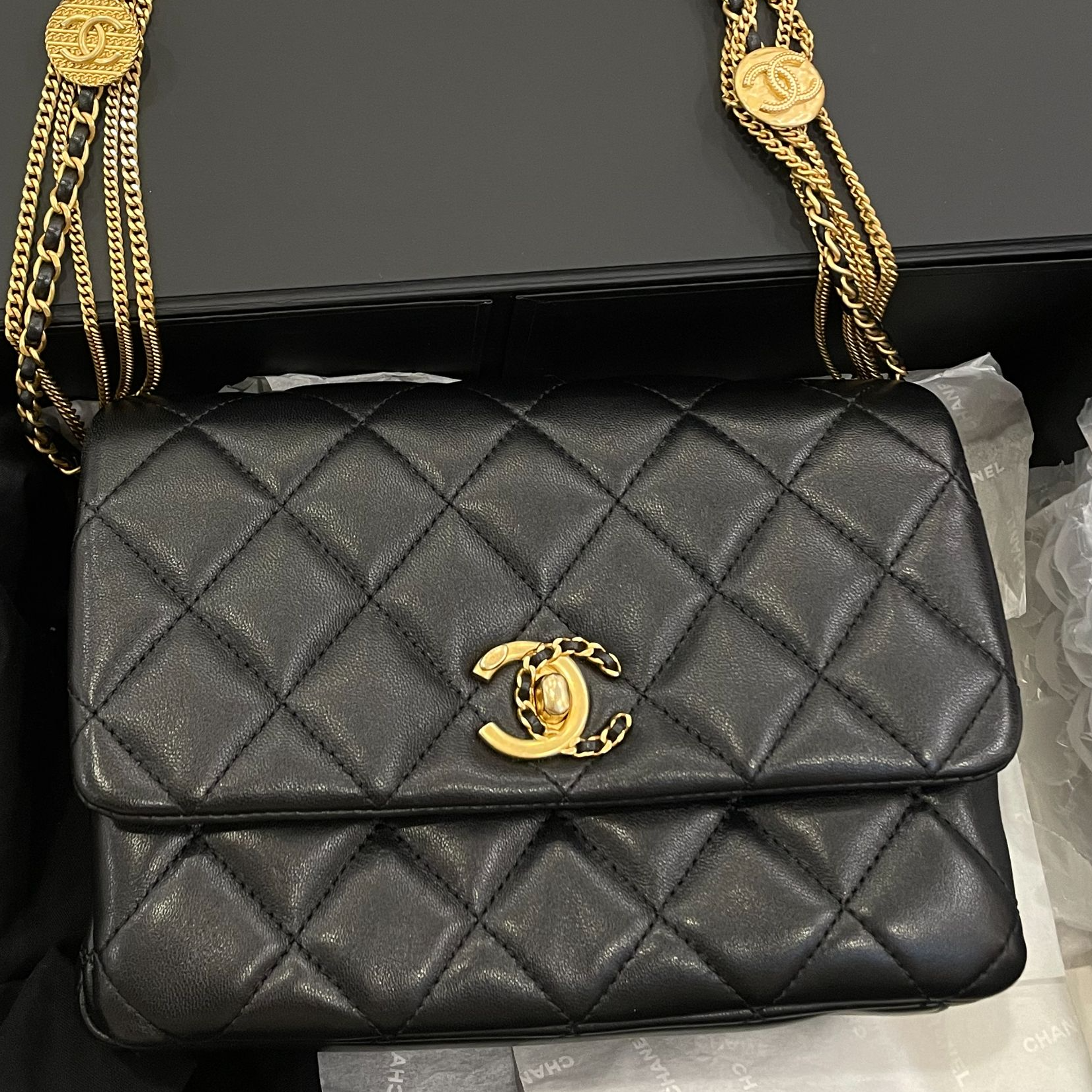 99新 Chanel/香奈儿 黑金金币链单肩包