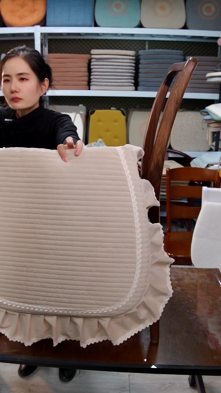 布横条细绒：米色6个