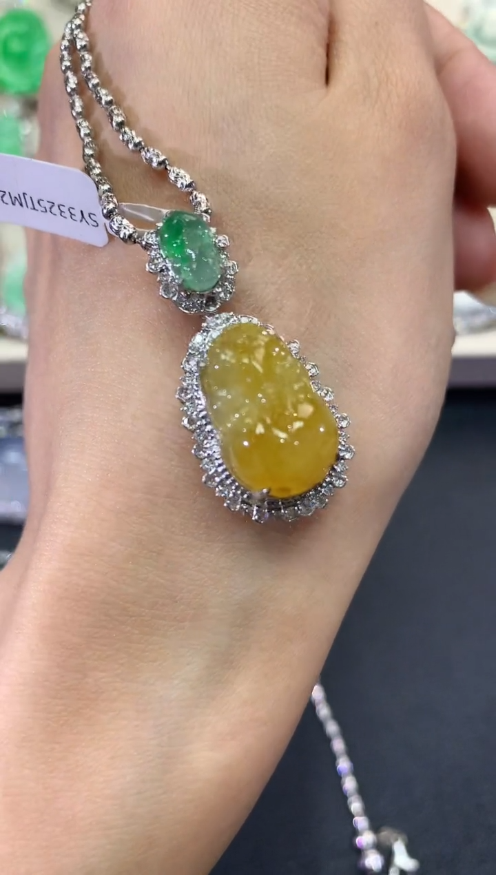 【闪购商品】翡翠吊坠(不含链)18K金镶嵌q141        