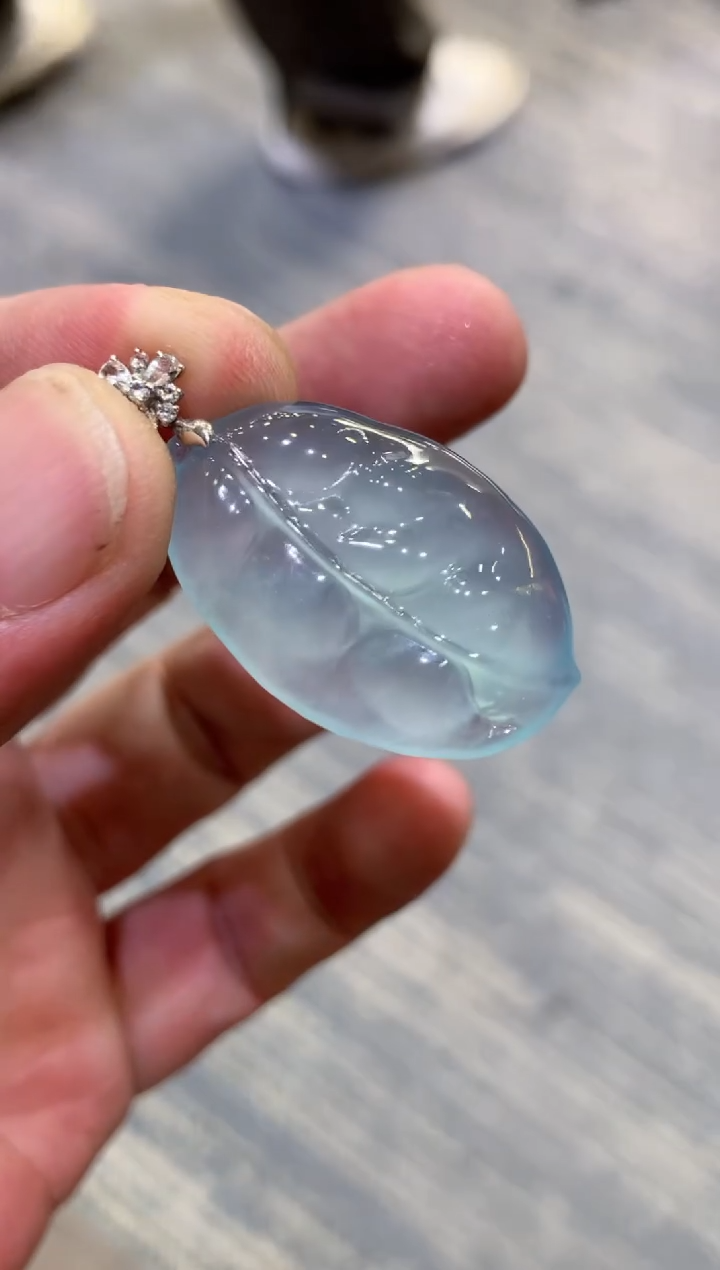 颈饰未镶嵌翡翠天然A货翡翠