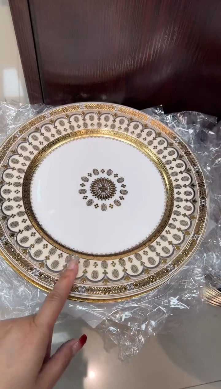 【闪购商品】瓷片10.5英寸平盘 1个 瑕 福利价