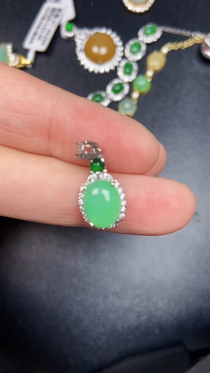 银S925镶嵌戒指翡翠1200