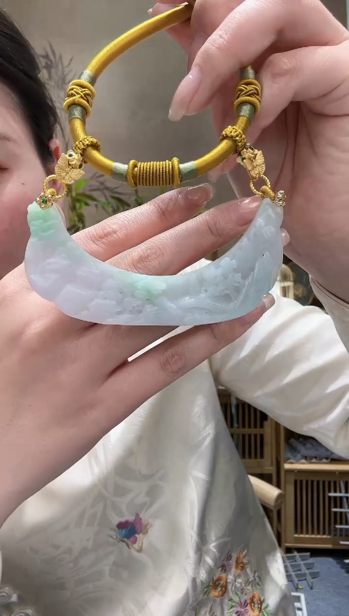 【闪购商品】翡翠颈饰未镶嵌吊坠