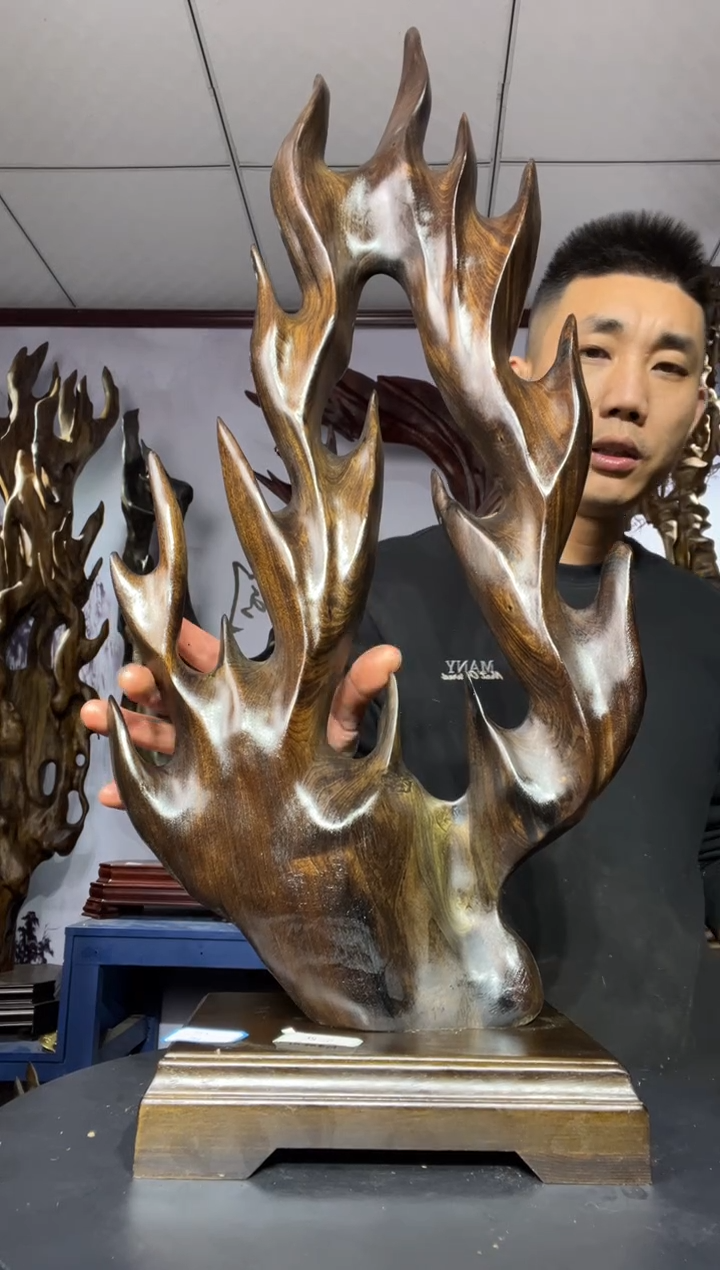 金丝楠木雕款从***风金丝楠木工艺品摆件