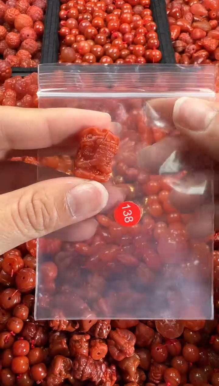 【闪购商品】南红玛瑙颈饰未镶嵌1