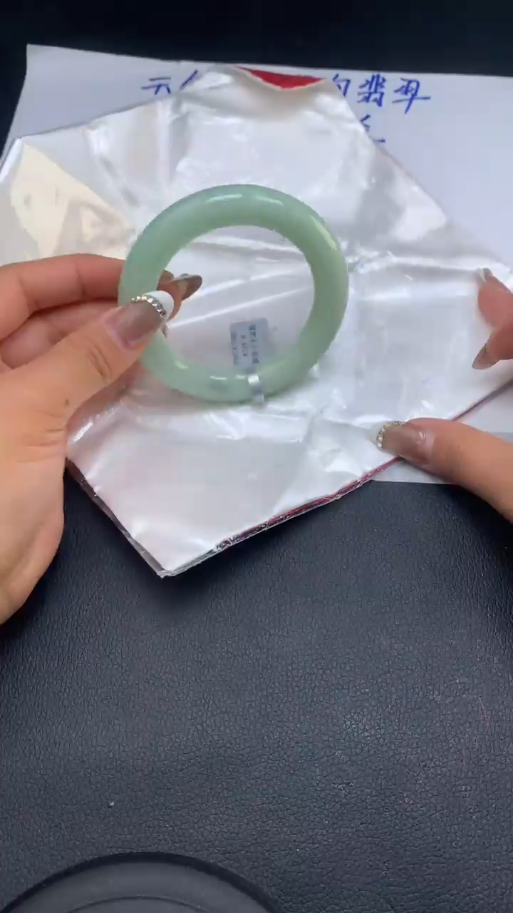 【闪购商品】翡翠手镯未镶嵌天然缅甸A货翡翠手镯
