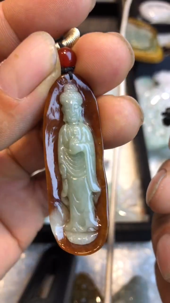 翡翠未镶嵌吊坠(不含链)老皮观音