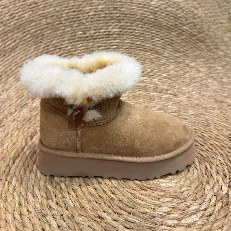 【厚底牛角扣】冬季女士时尚舒适厚底一粒扣保暖圆头雪地靴