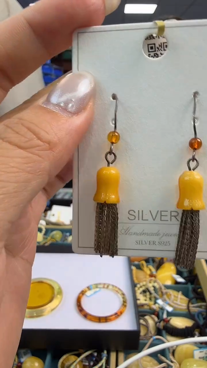 琥珀未镶嵌耳饰41秒拍号 假一罚三 