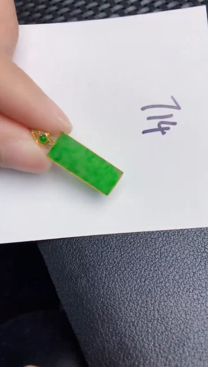 【闪购商品】翡翠颈饰18K金镶嵌000000000