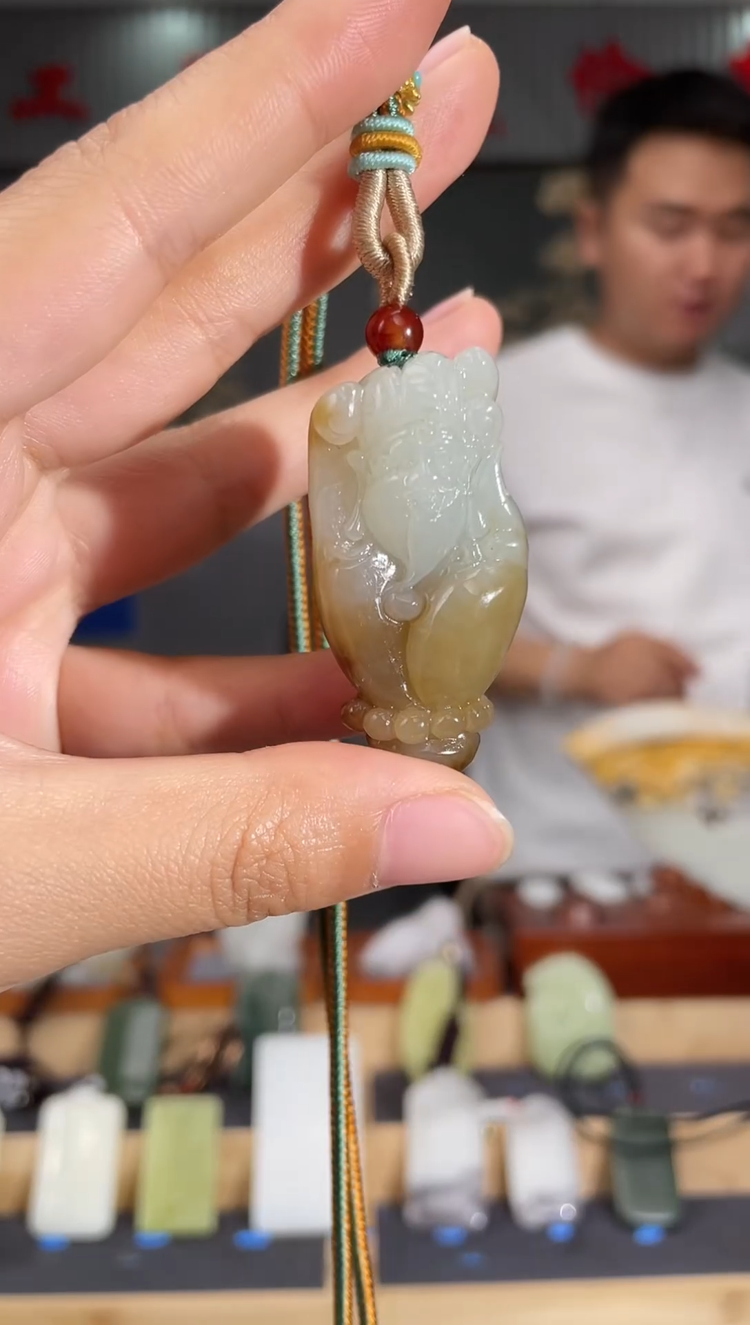 和田玉未镶嵌颈饰1