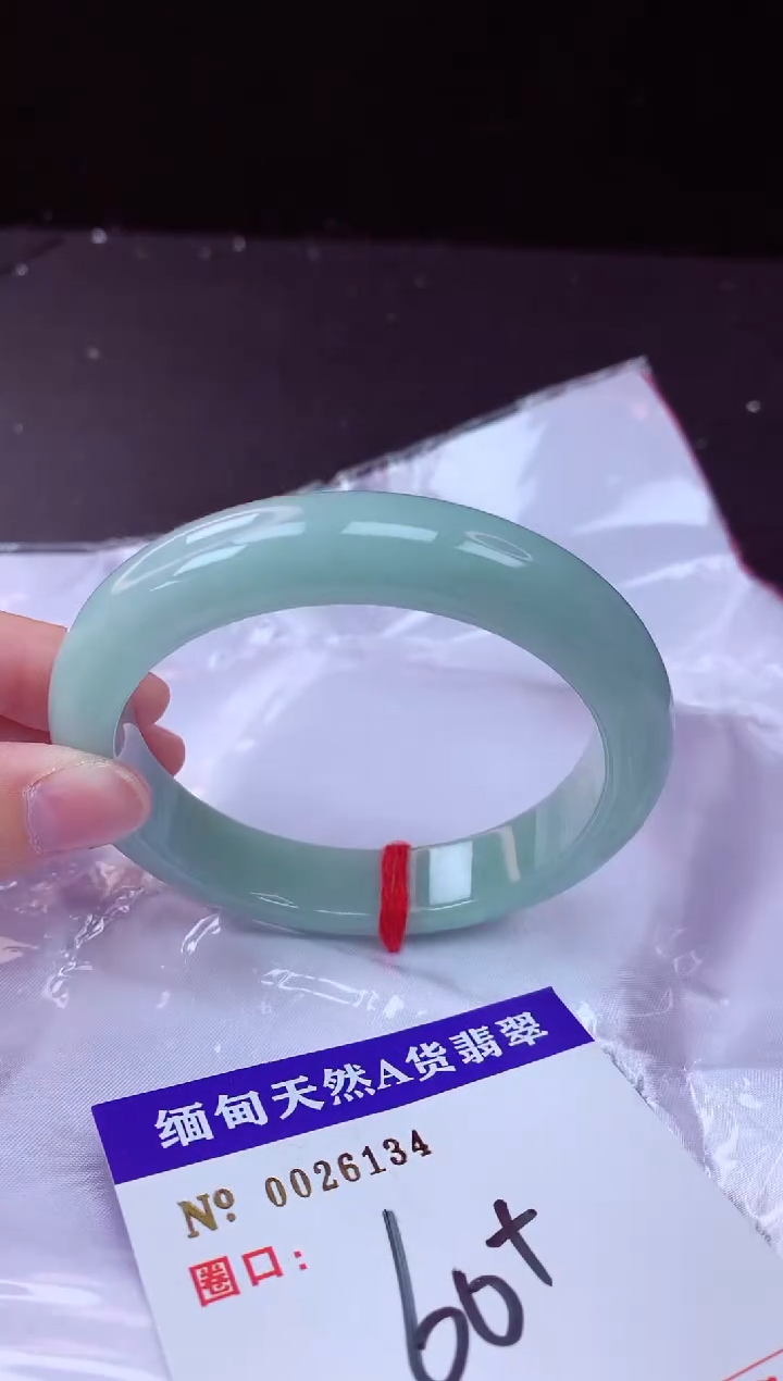 翡翠手镯未镶嵌60+             