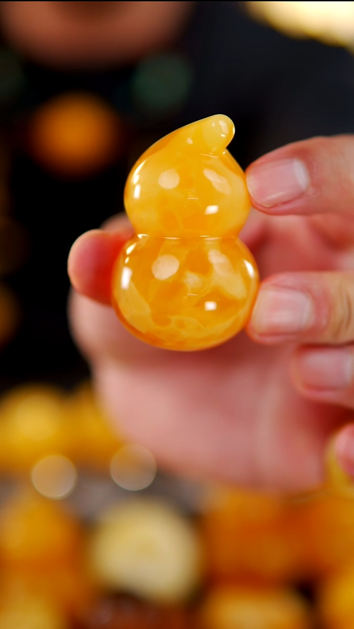 裸石琥珀未镶嵌38.6妖花橘底葫芦