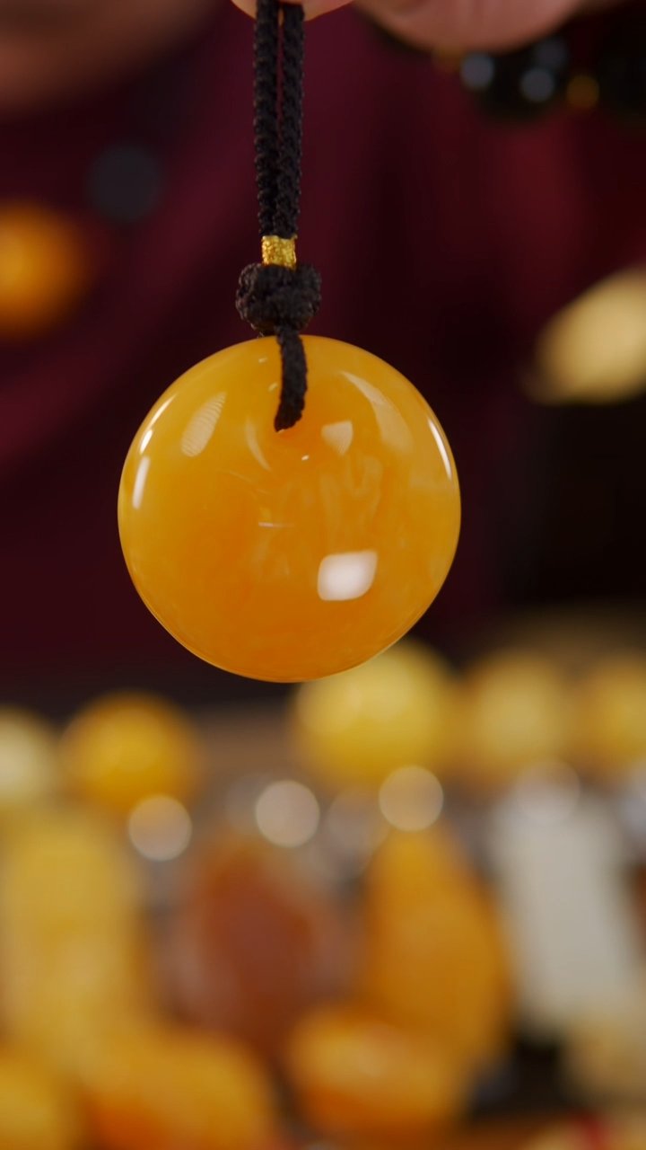 【闪购商品】蜜蜡颈饰未镶嵌焦皮料公主扣37