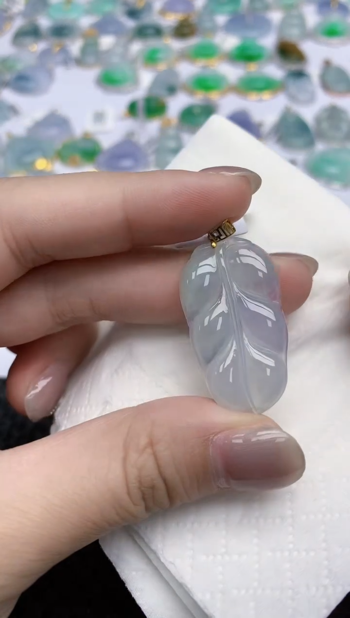 【闪购商品】翡翠颈饰18K金镶嵌天然翡翠A货