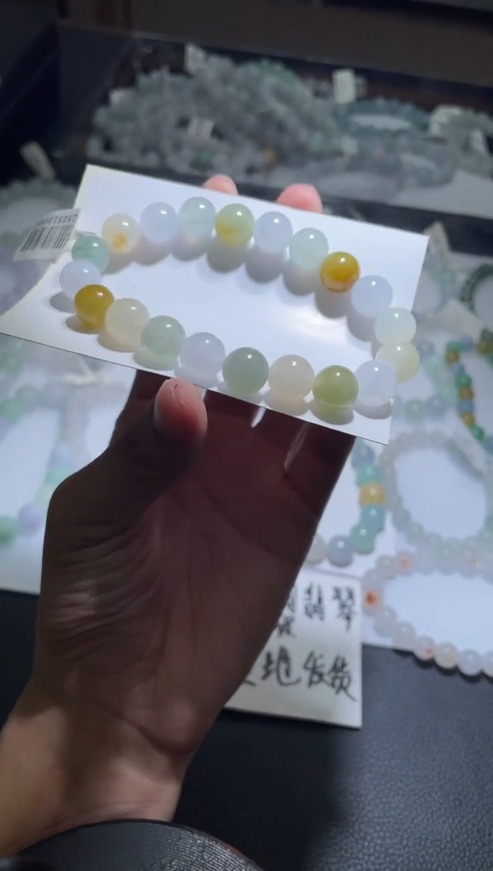 定制翡翠未镶嵌翡翠手串