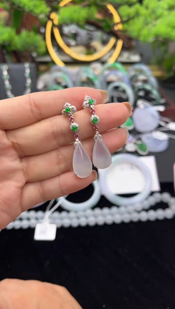 18K金镶嵌翡翠耳坠耳坠