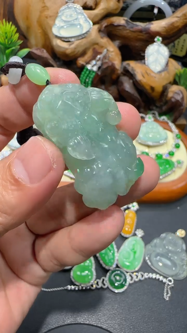 【闪购商品】翡翠吊坠(不含链)未镶嵌吊坠