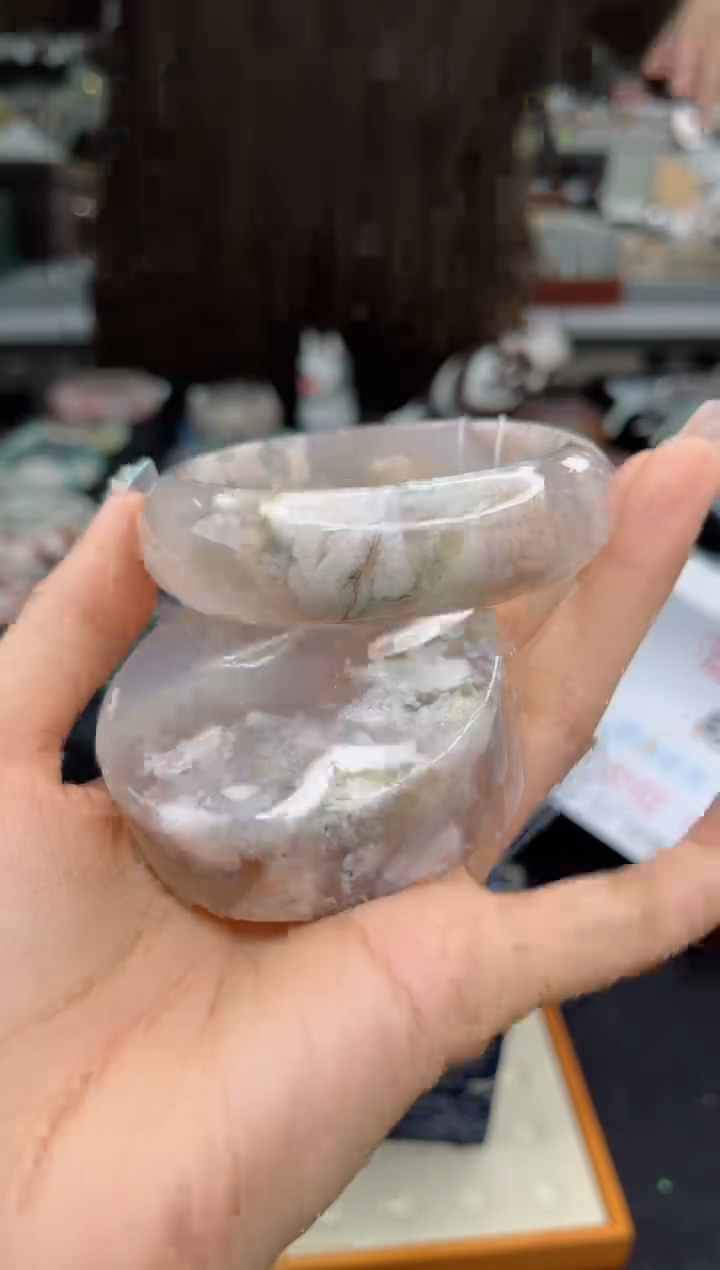 【闪购商品】石英质玉手镯未镶嵌60圈口（赠品镯心）1571719