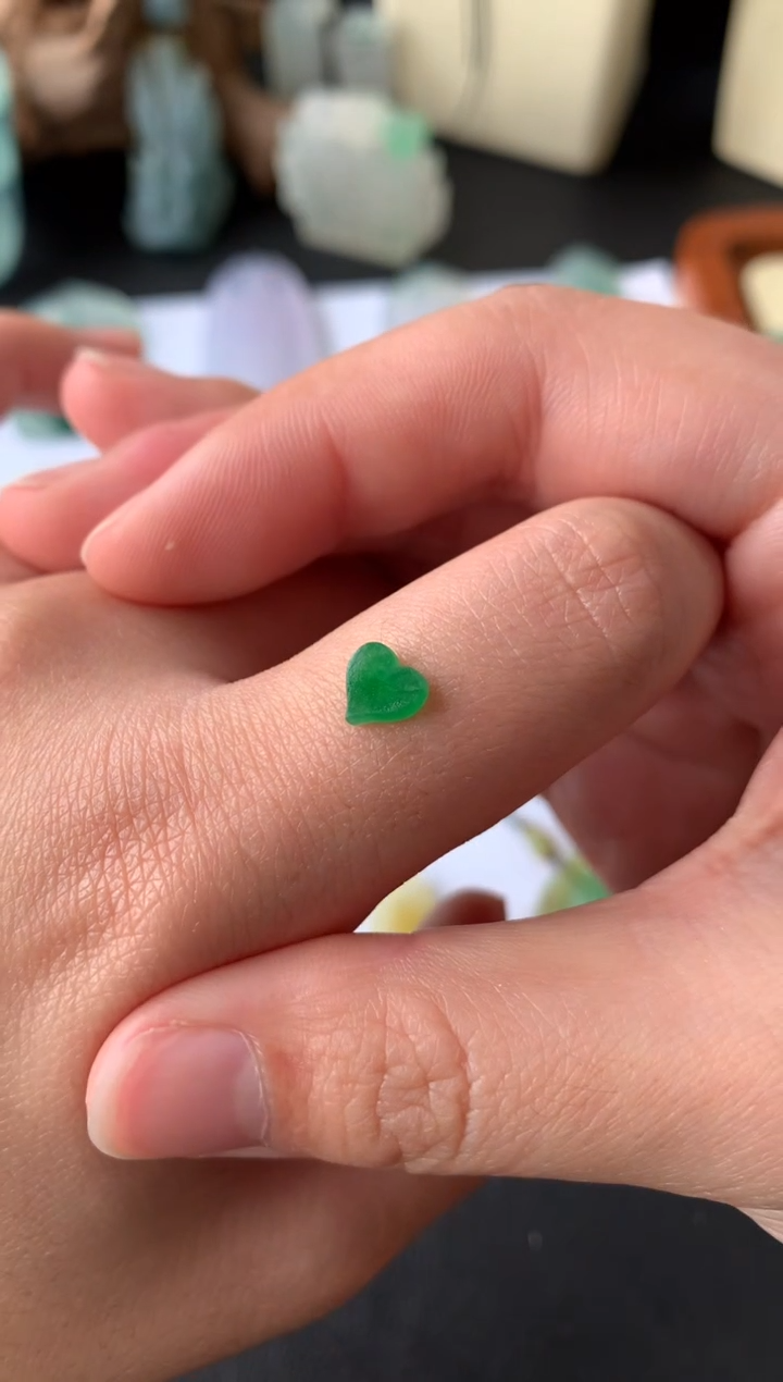 【闪购商品】定制翡翠未镶嵌翡翠