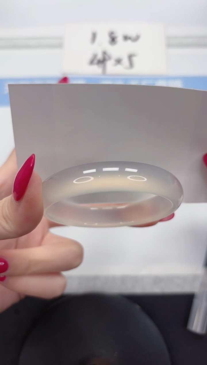 未镶嵌手镯石英质玉A122-52