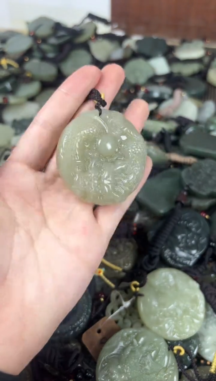 【闪购商品】和田玉颈饰未镶嵌1