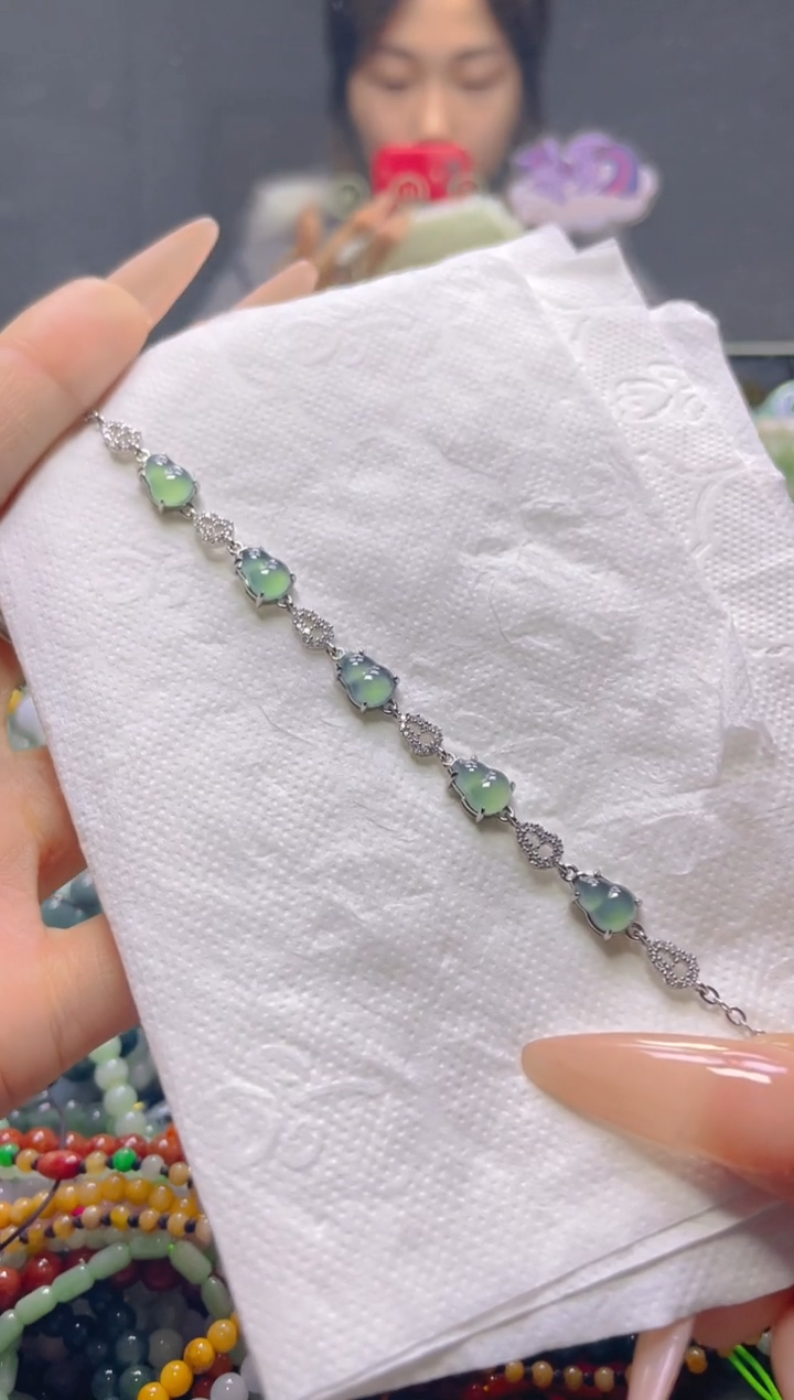 颈饰未镶嵌翡翠/N/翡翠A货，一件也是批发价