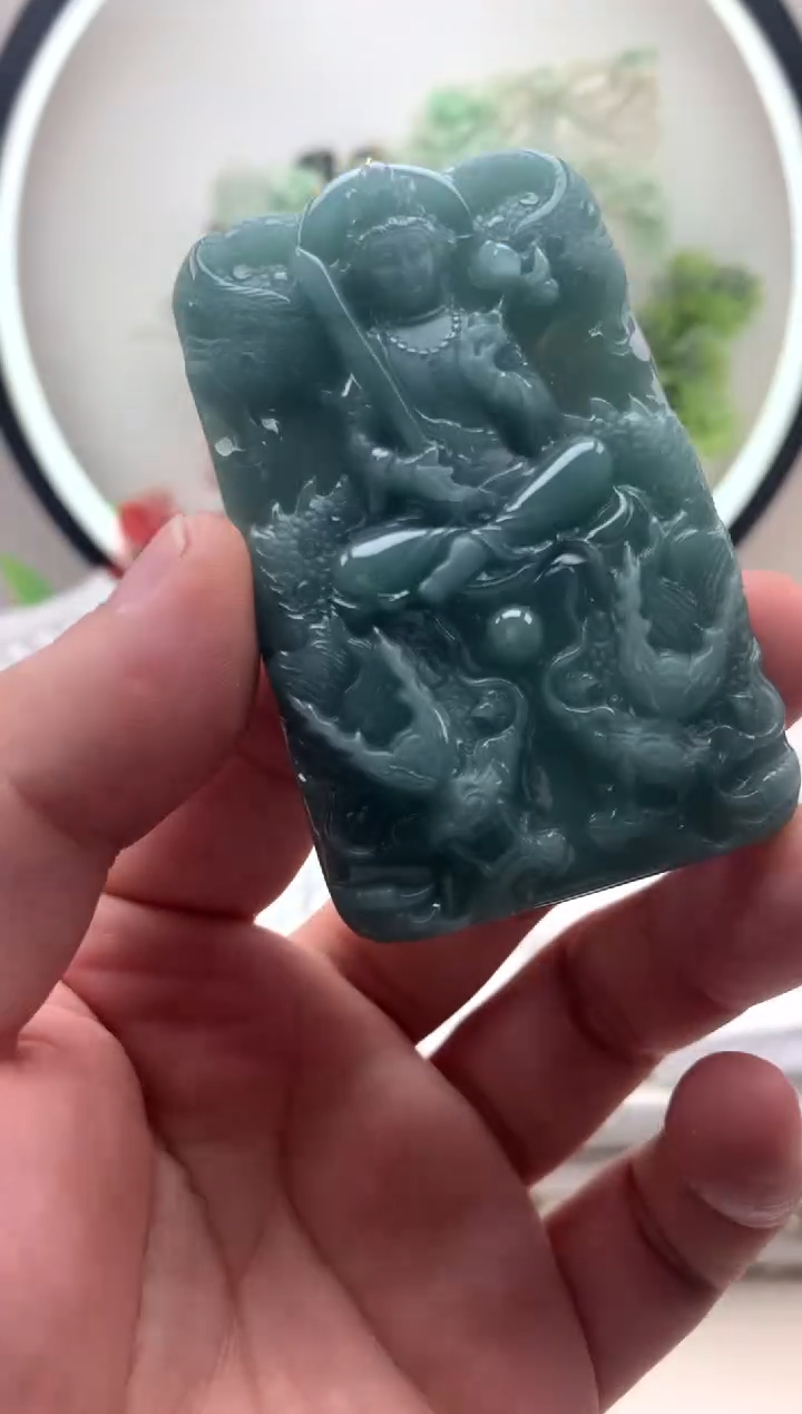 颈饰未镶嵌翡翠虚空