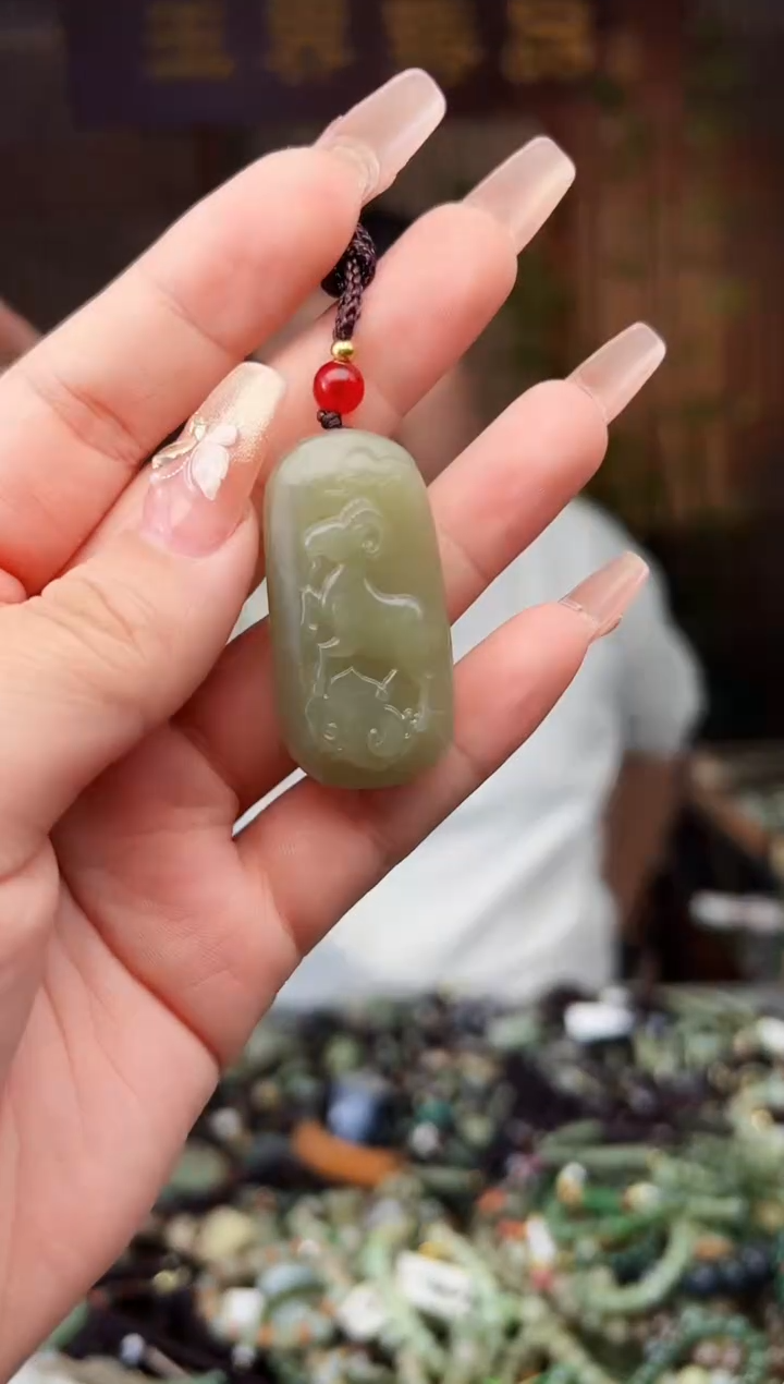 【闪购商品】和田玉颈饰未镶嵌多样性发一