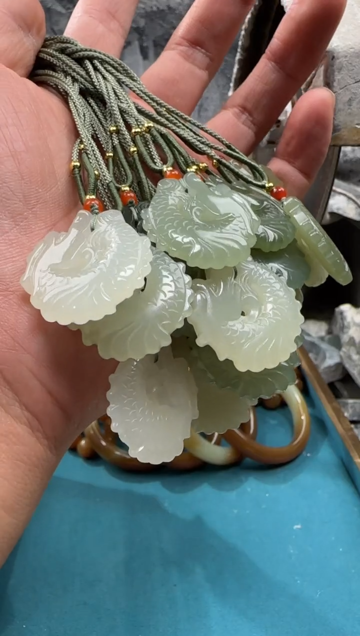 和田玉未镶嵌颈饰吊坠多样性拍一发一件