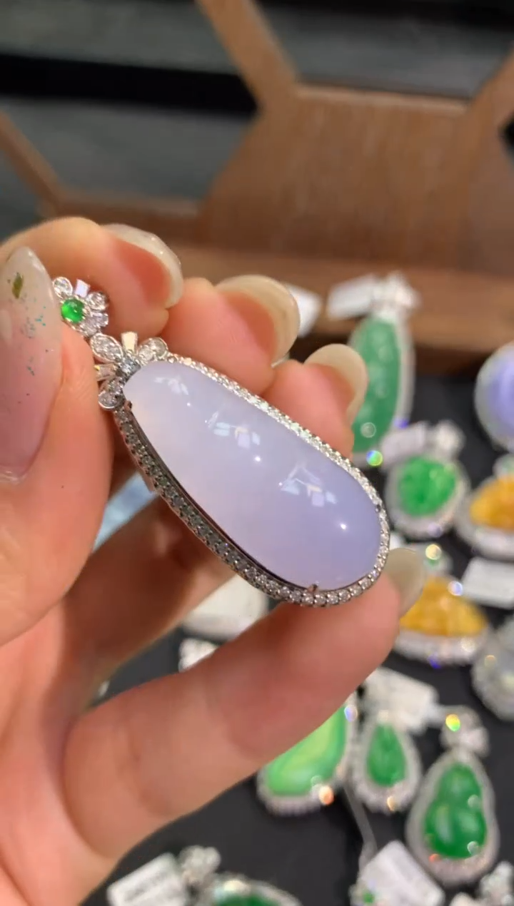 翡翠18K金镶嵌吊坠(不含链)吊坠