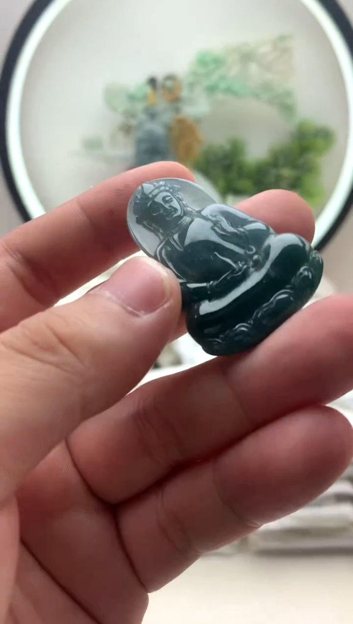 颈饰未镶嵌翡翠小观音