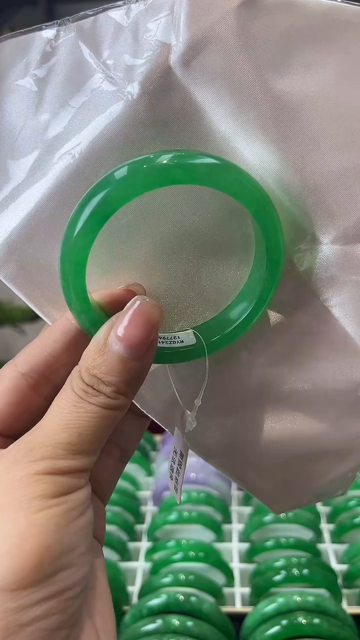 【闪购商品】砖雕a57 圈口55 独货手镯