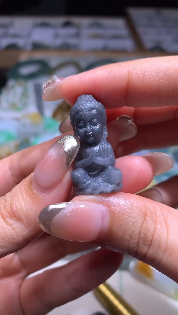 未镶嵌定制翡翠毛货