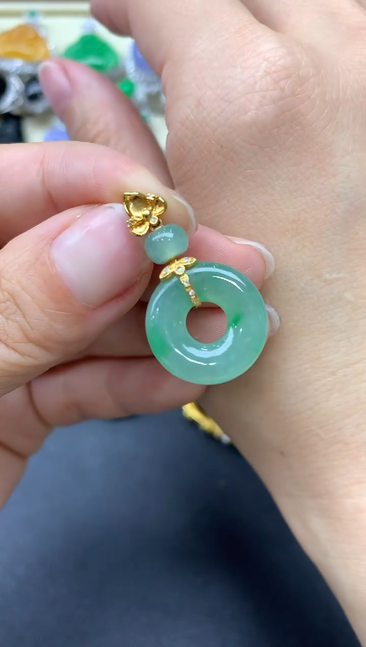 【闪购商品】翡翠颈饰18K金镶嵌230-中国好珍宝