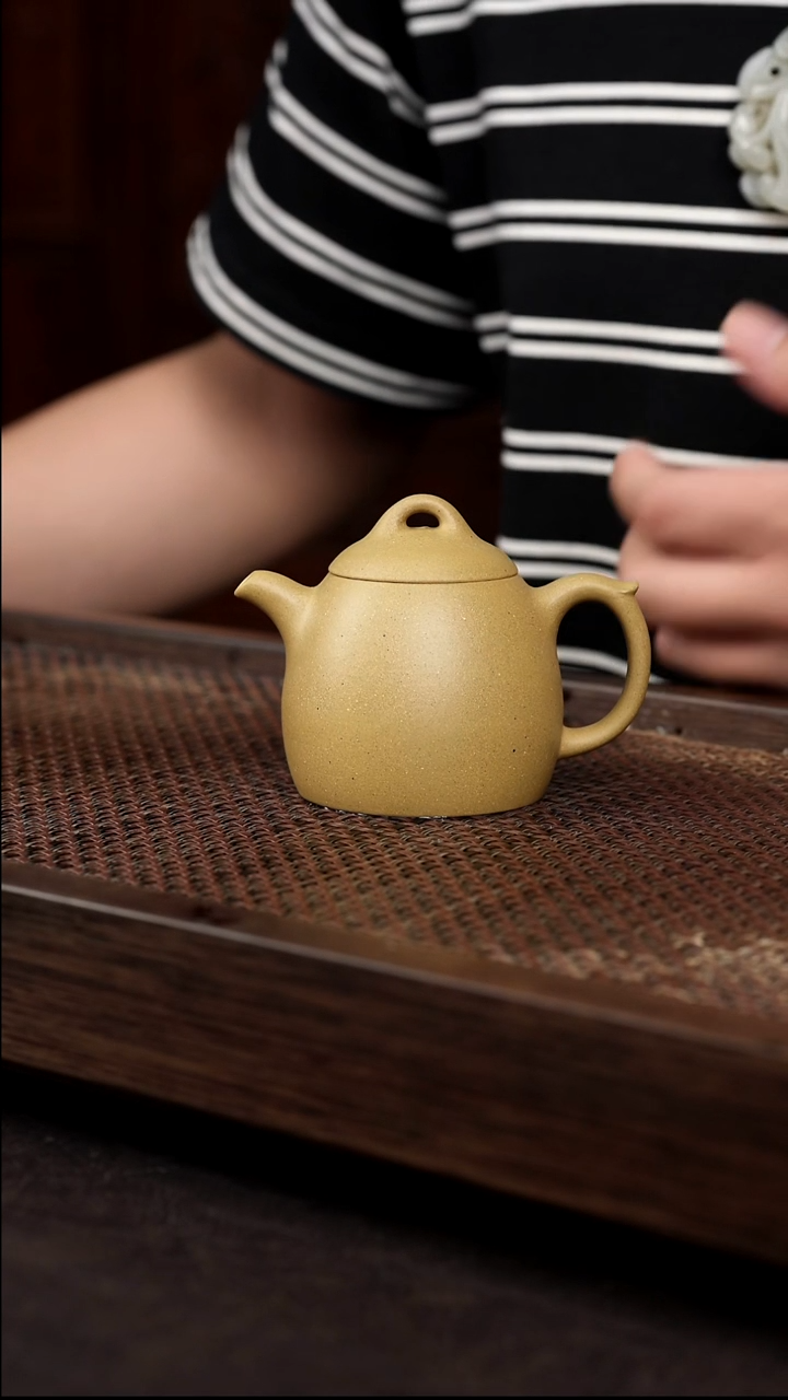 茶壶紫砂黄金段秦权