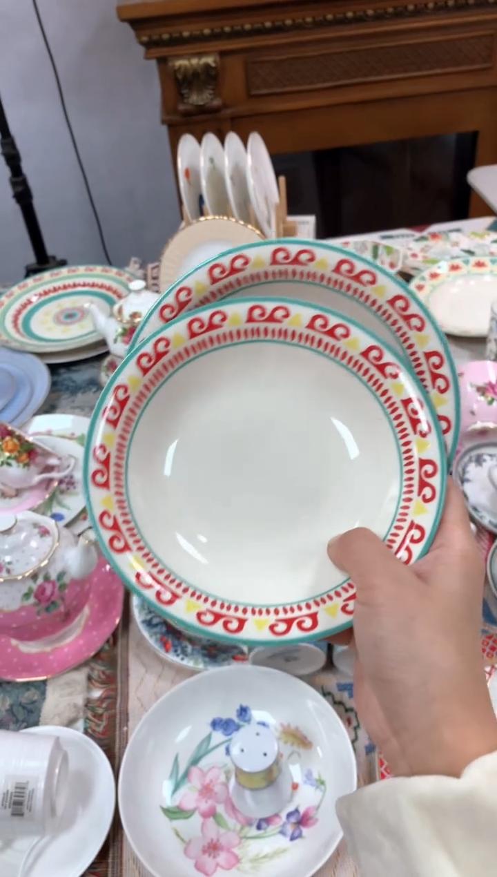 【闪购商品】瓷片陶瓷原单CC185餐具2个