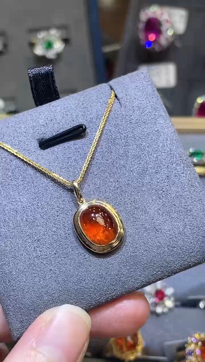 【闪购商品】石榴石（芬达石）吊坠(不含链)18K金镶嵌5.2ct
